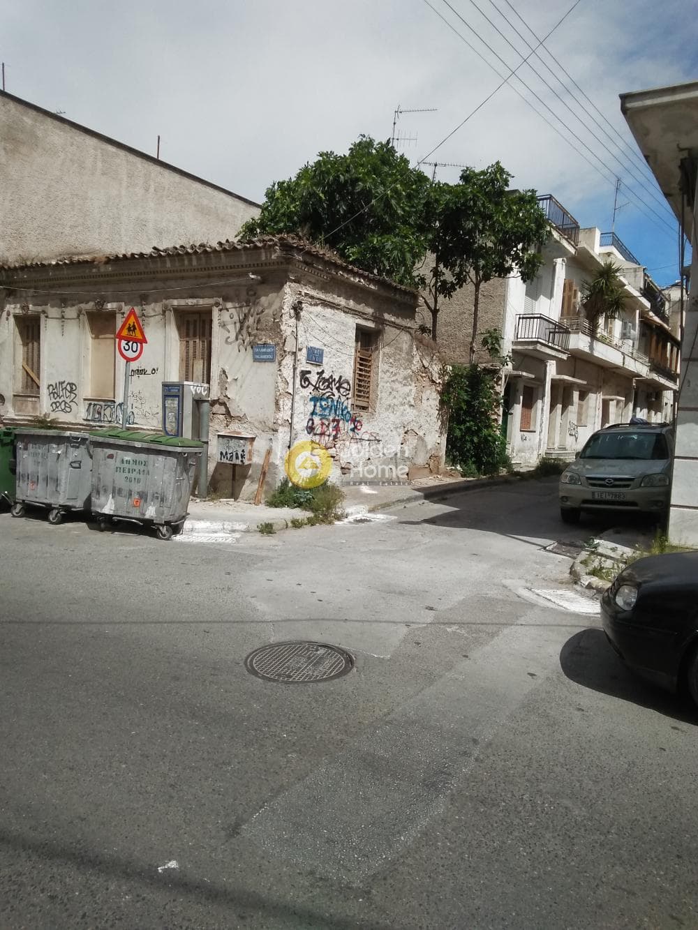Building Plot in Maniatika, Piraeus — Photo 1 of 2