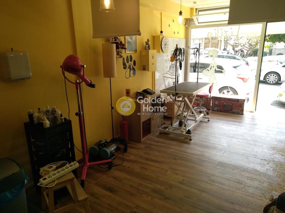Retail Store in Thimarakia, Attiki — Photo 1 of 8