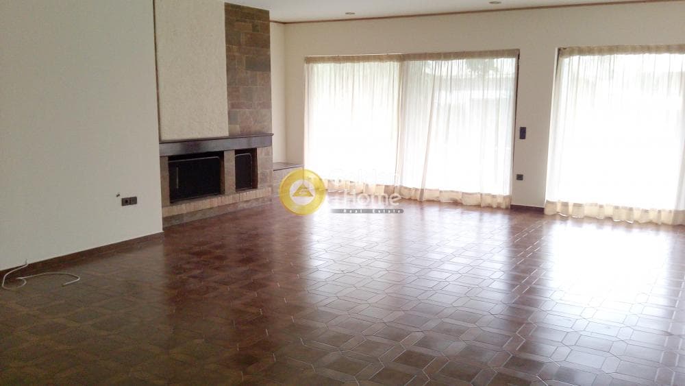 Apartment in Aixoni, Glyfada — Photo 1 of 18