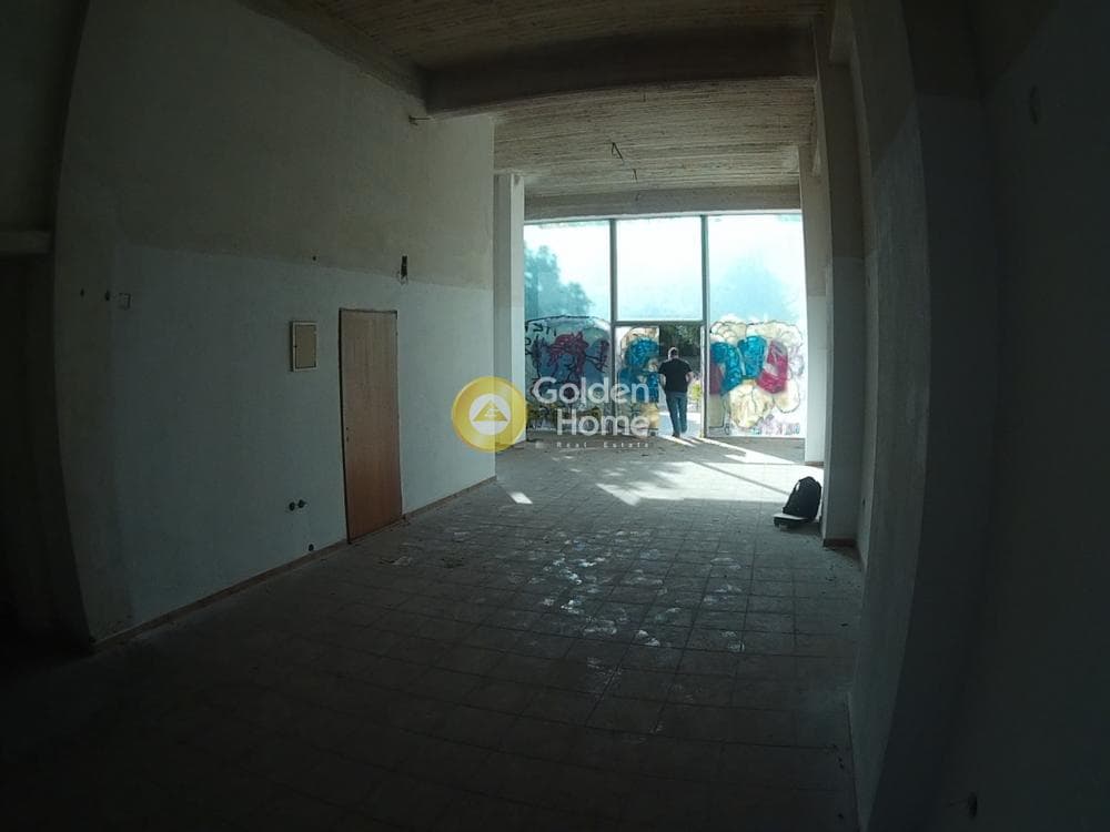 Retail Store in Center, Agioi Anargiroi — Photo 5 of 8