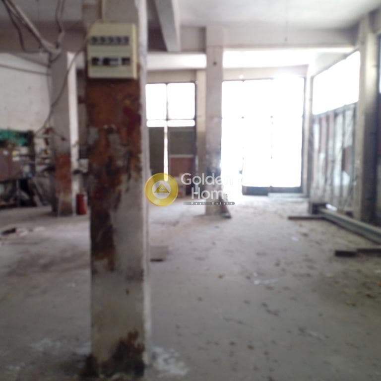 Retail Store in Palatiani, Ilion — Photo 4 of 5