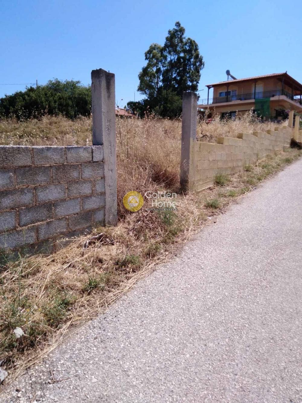 Parcel in Center, Gerakas — Photo 1 of 2