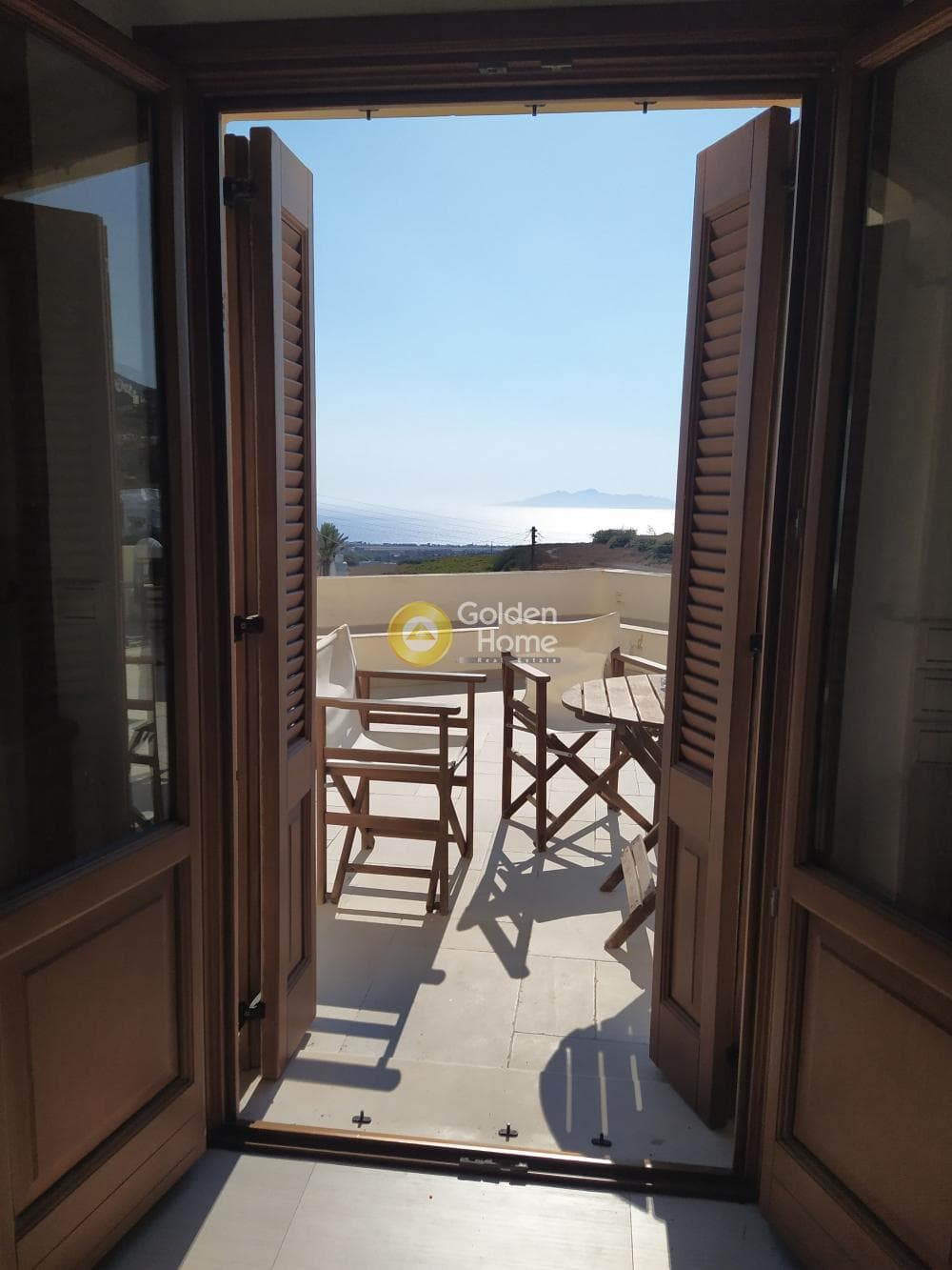 House in Thira, Santorini — Photo 2 of 12