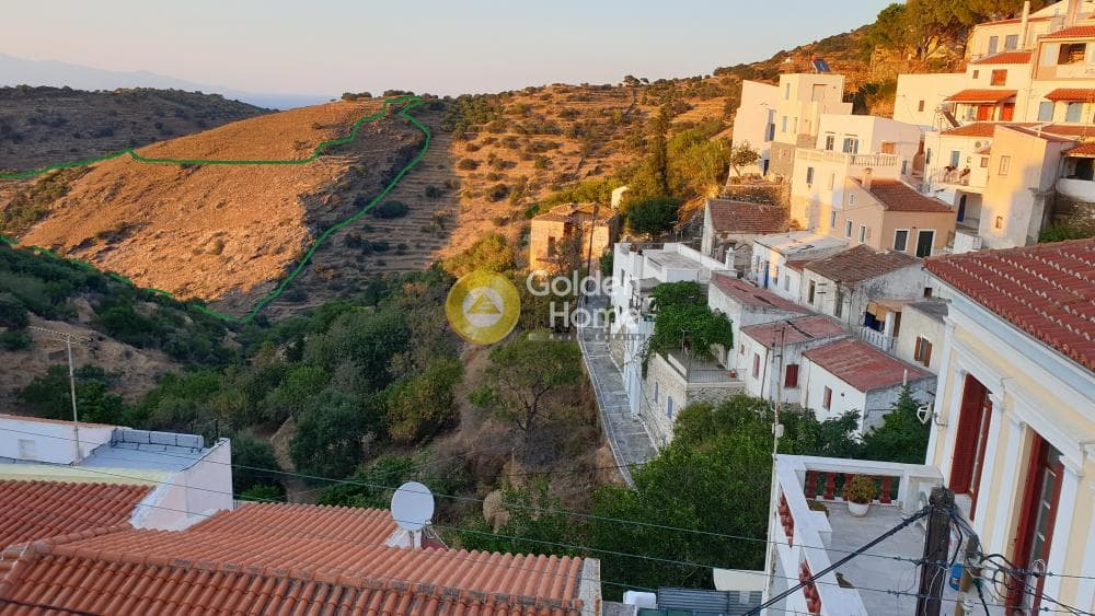 Parcel in Main town - Chora, Kea — Photo 3 of 21