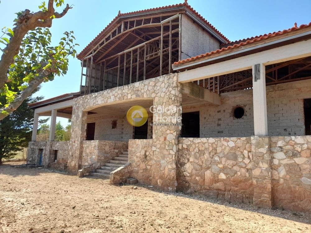 House in Amigdaleza, Stamata — Photo 1 of 17
