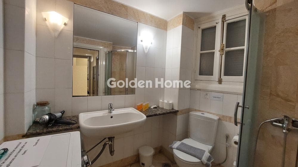 Apartment in Sintagma, Kentro — Photo 7 of 28