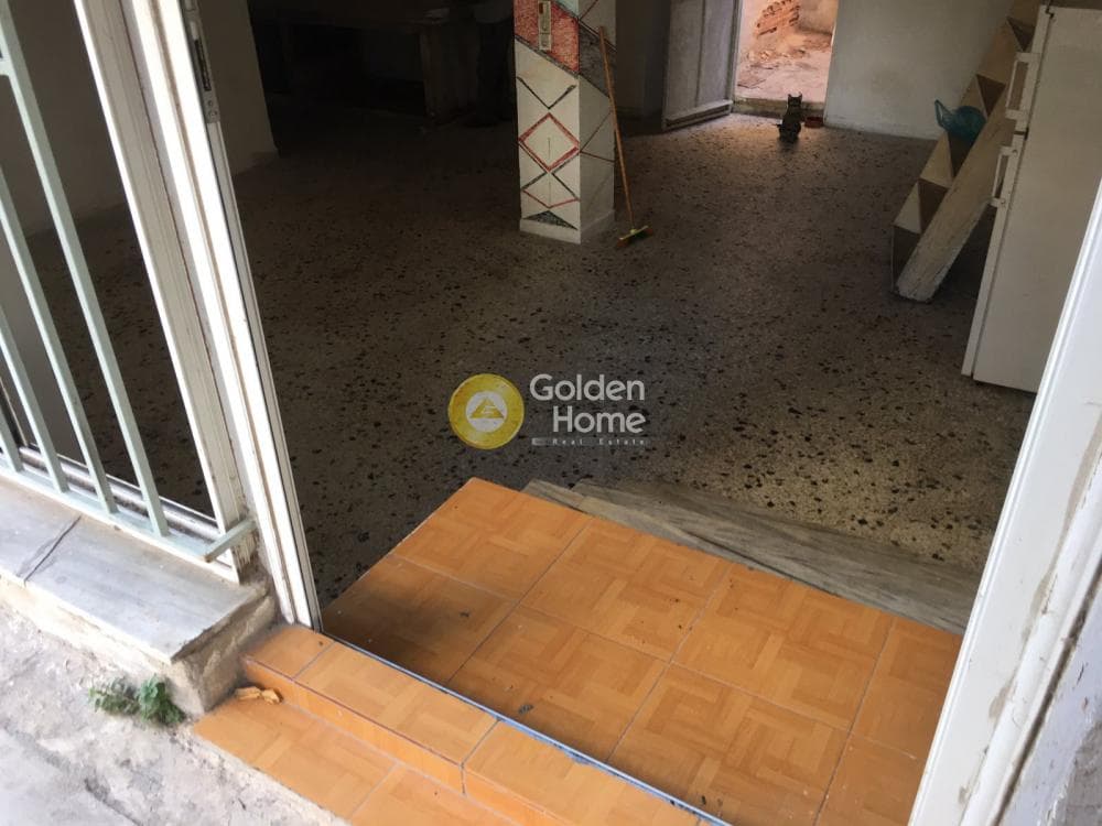 Retail Store in Leof. Liosion, Attiki — Photo 1 of 4
