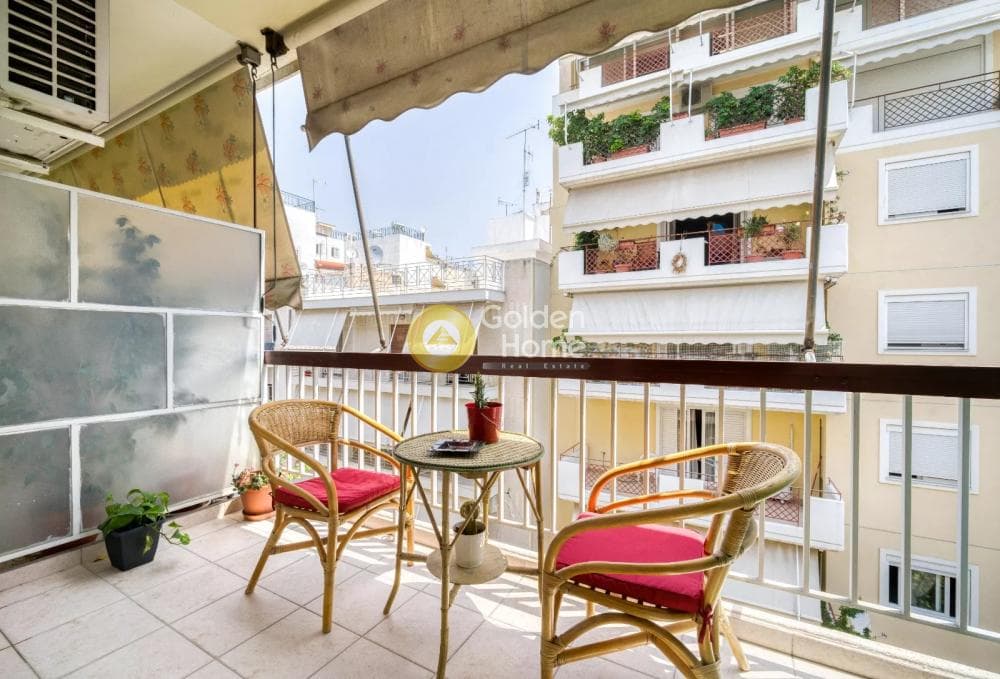 Apartment in Agios Ioannis, Neos Kosmos — Photo 10 of 11