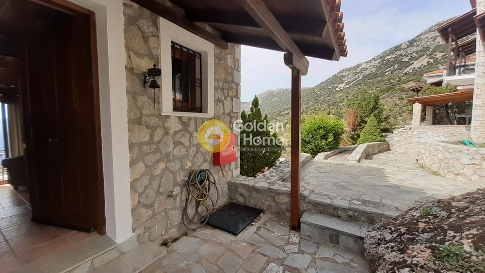 House in Arachova, Arachova — Photo 33 of 34