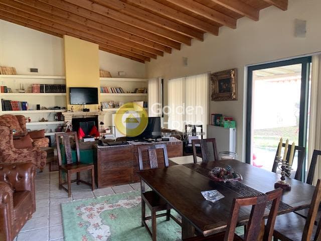 House in Agios Panteleimonas, Nea Makri — Photo 1 of 28