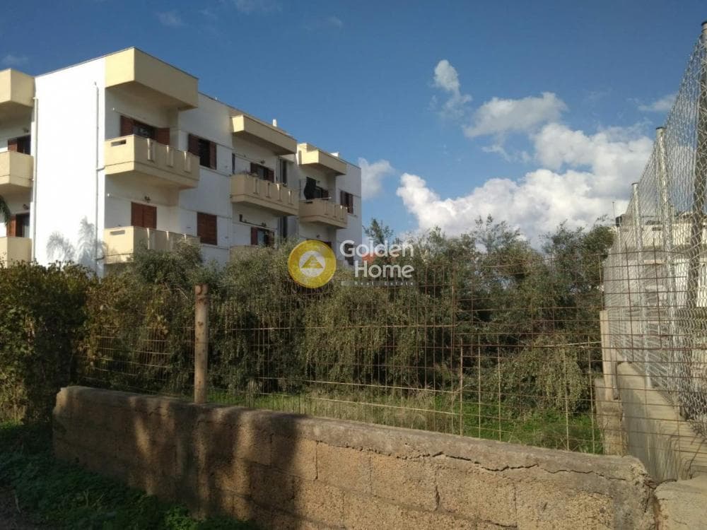 Οικόπεδο στην Χάνι Κοκκίνη, Γούβες