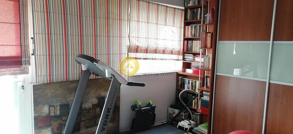 Apartment in Tzitzifies, Moschato — Photo 4 of 10