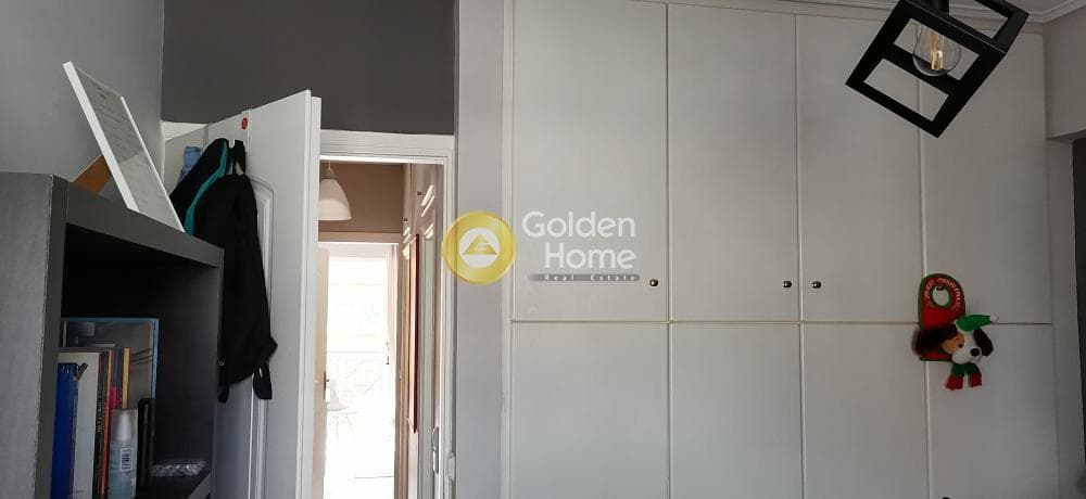 Apartment in Tzitzifies, Moschato — Photo 8 of 10