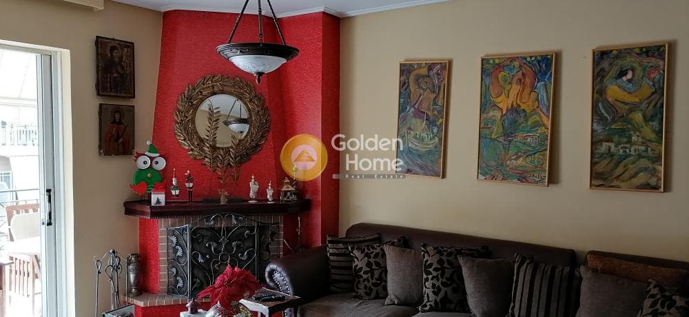 Apartment in Tzitzifies, Moschato — Photo 1 of 10