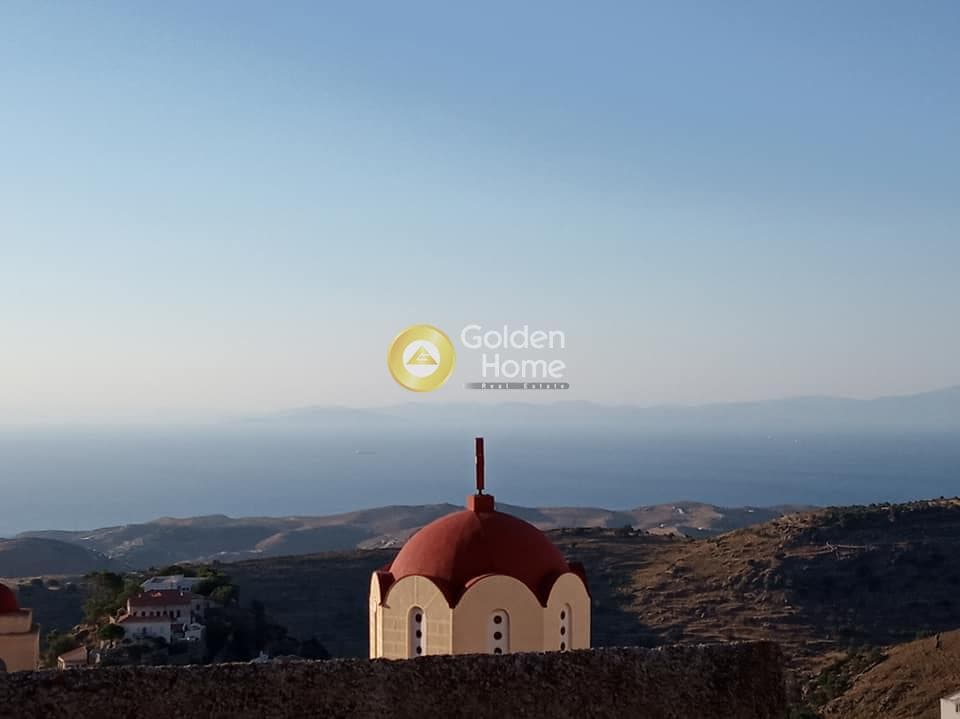 House in Main town - Chora, Kea — Photo 1 of 12