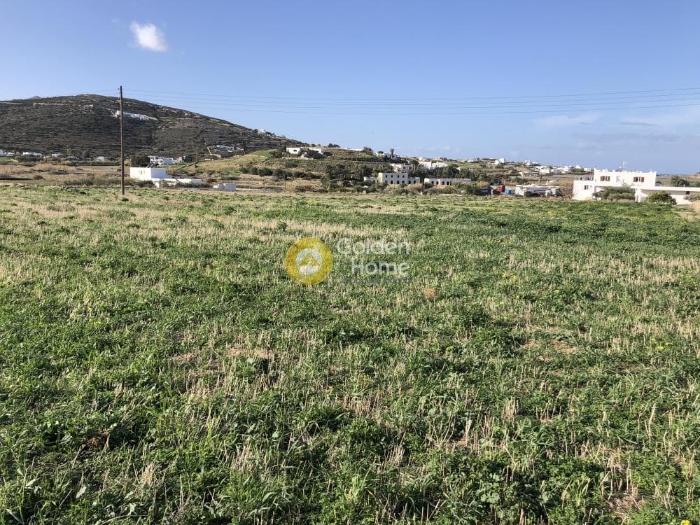 Parcel in Parasporos, Paros — Photo 8 of 21