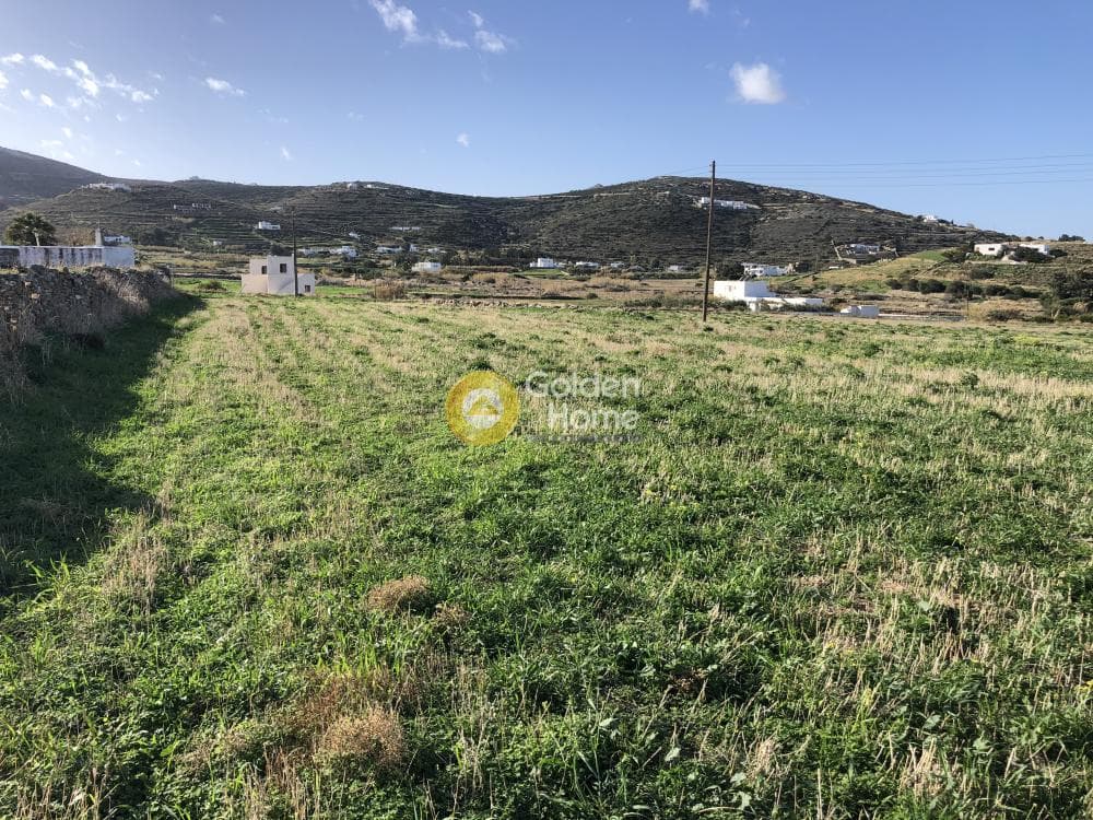 Parcel in Parasporos, Paros — Photo 11 of 21