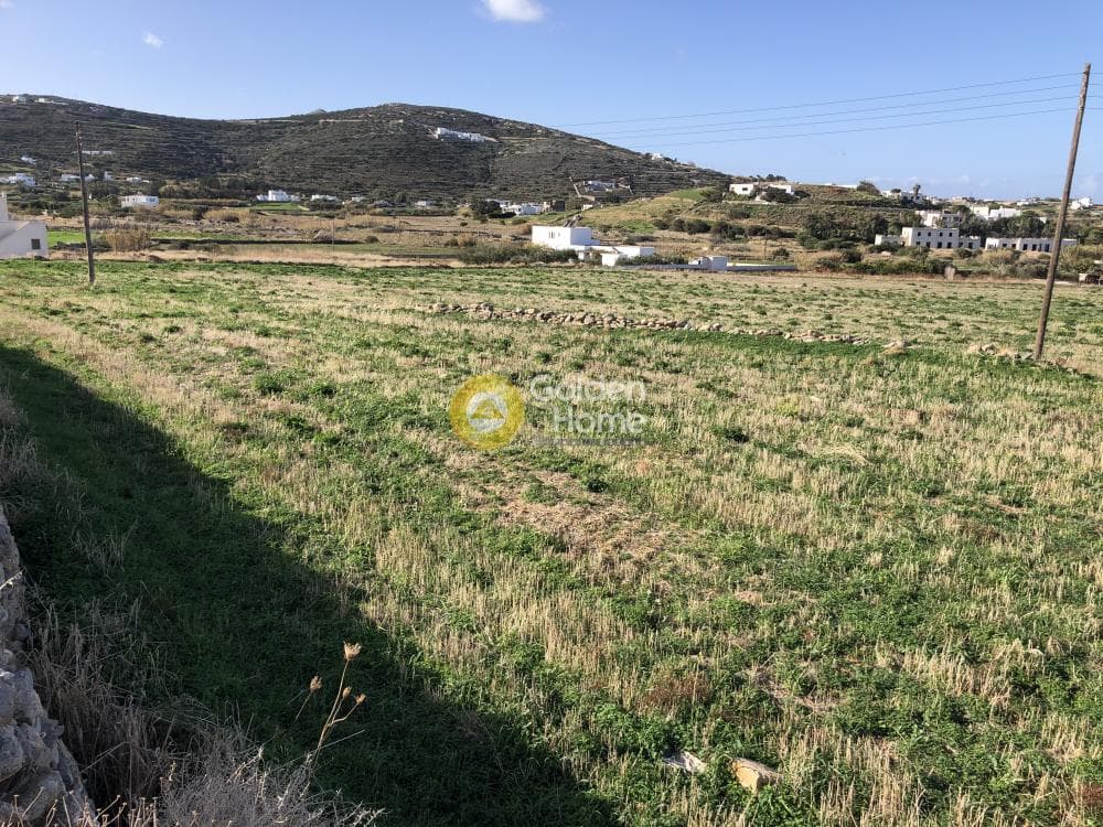 Parcel in Parasporos, Paros — Photo 12 of 21