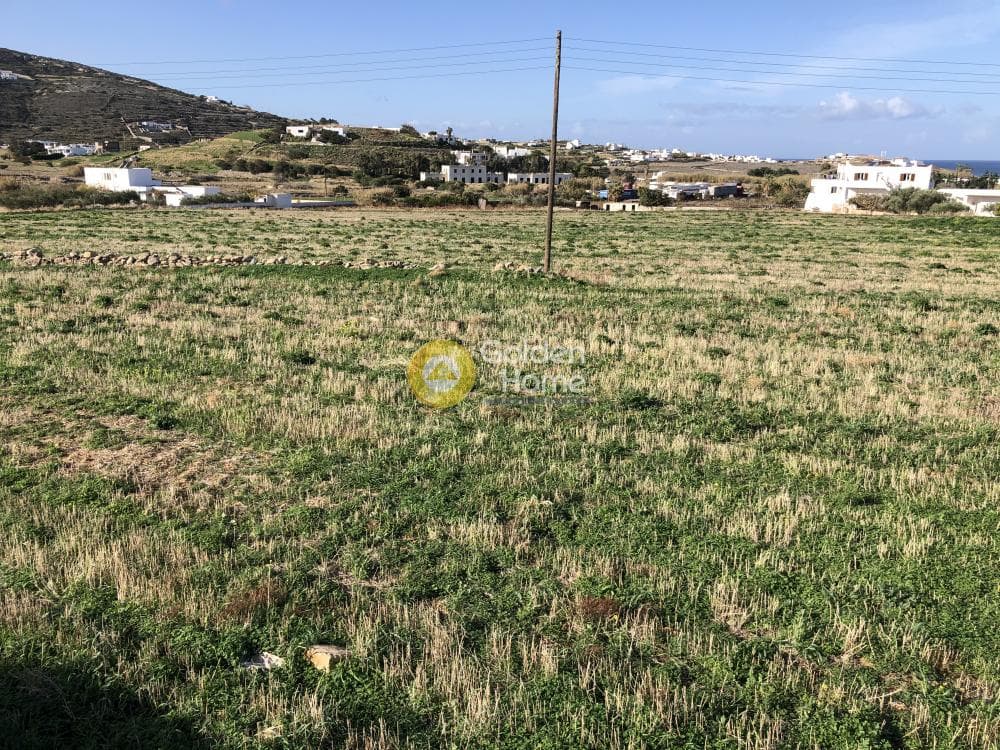 Parcel in Parasporos, Paros — Photo 13 of 21