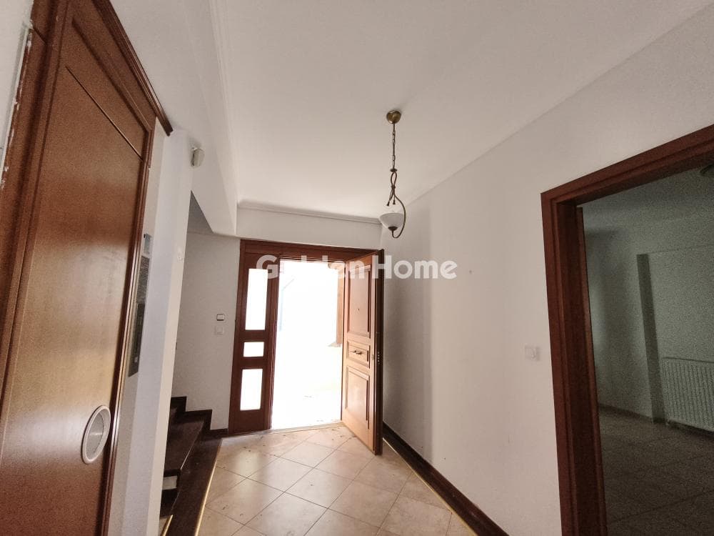 House in Villa Ritz, Pylea — Photo 29 of 31
