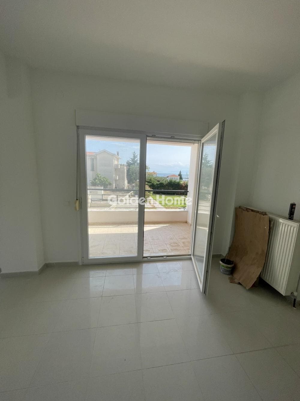 House in Center, Epanomi — Photo 9 of 24
