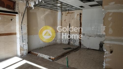 Retail Store in Center, Kalamaria — Photo 11 of 16