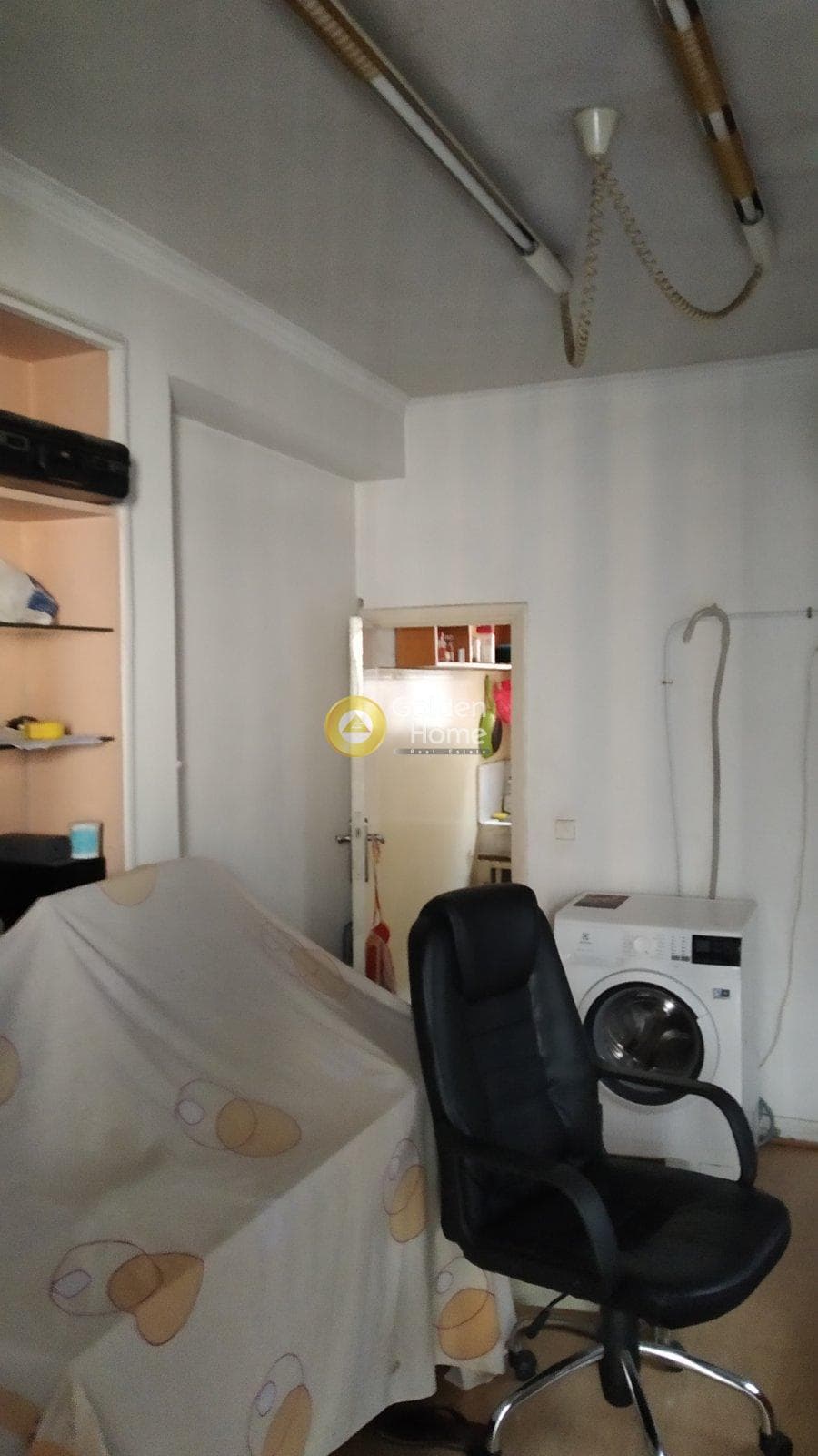 Apartment in Platia Kanigos, Exarchia - Neapoli — Photo 15 of 16