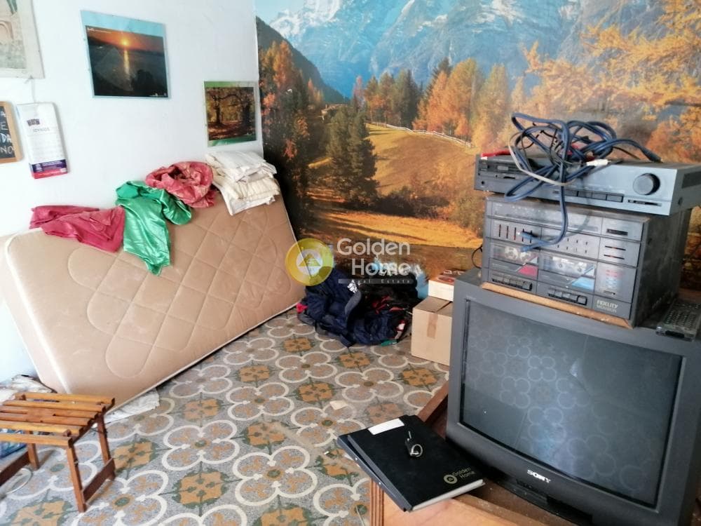 House in Agios Georgios, Nikaia — Photo 1 of 11