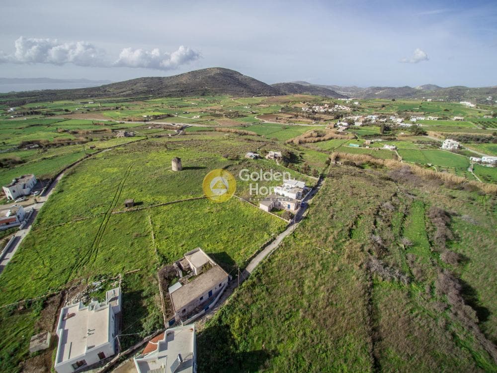 Building Plot in Kato Sagkri, Naxos — Photo 1 of 5