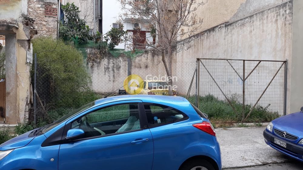 Building Plot in Agia Sofia, Piraeus — Photo 1 of 2