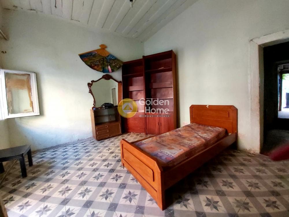 House in Agios Georgios, Nikaia — Photo 2 of 8