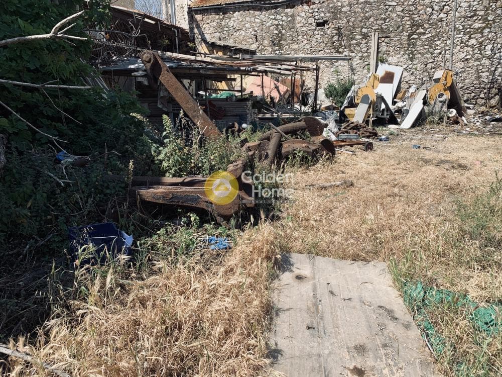 Building Plot in Agia Sofia, Piraeus — Photo 1 of 2