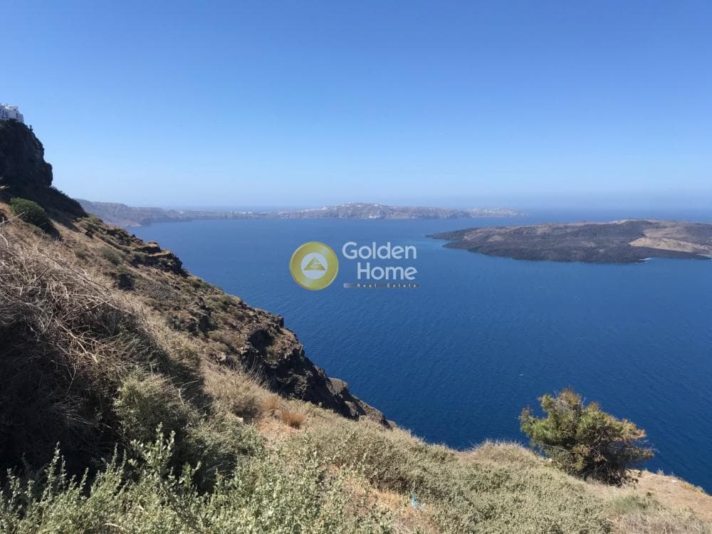 Parcel in Thira, Santorini — Photo 2 of 10