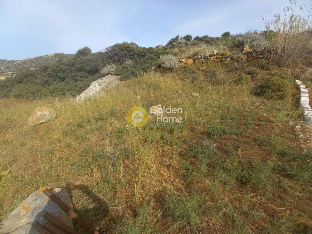 Parcel in Galanado, Naxos — Photo 3 of 6