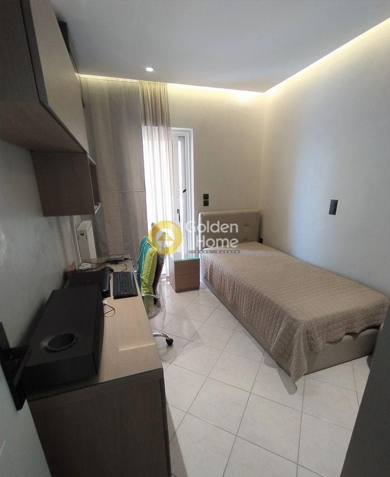 Apartment in Center, Petroupoli — Photo 5 of 12