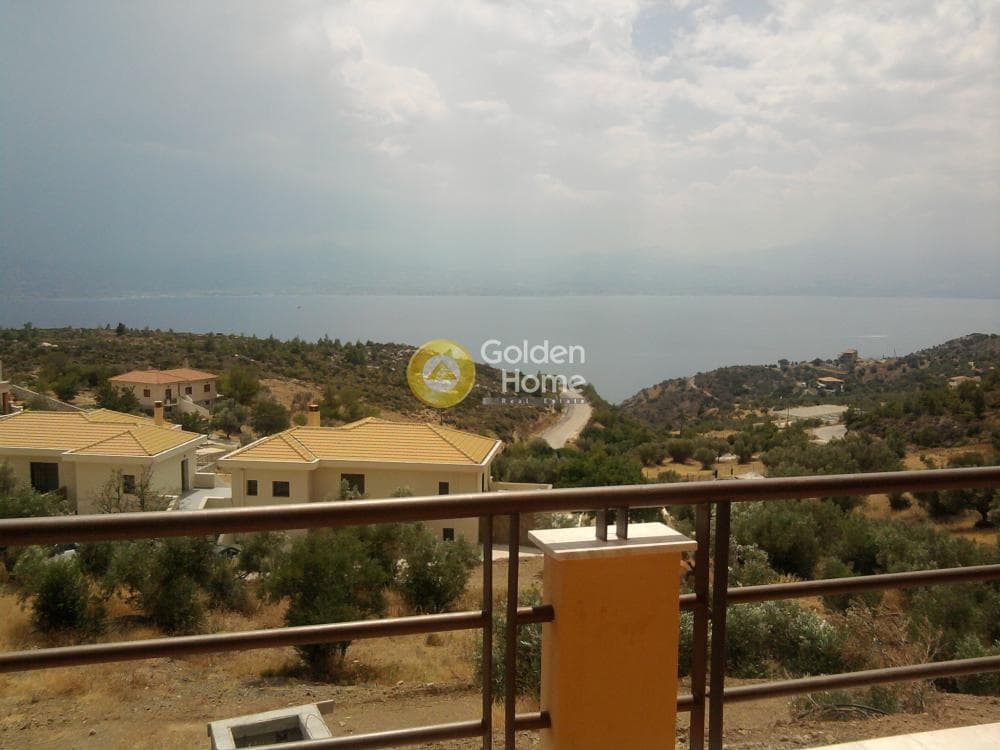 House in Center, Loutraki-Perachora — Photo 11 of 21