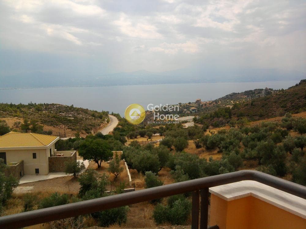 House in Center, Loutraki-Perachora — Photo 14 of 21
