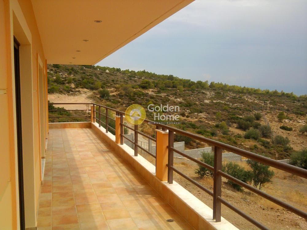 House in Center, Loutraki-Perachora — Photo 16 of 21