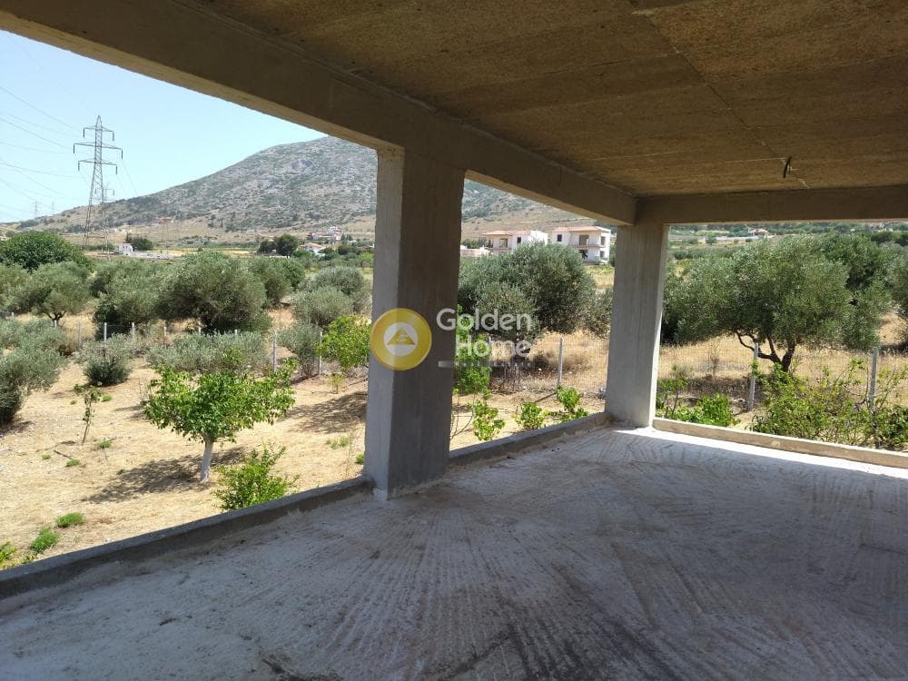 House in Center, Keratea — Photo 2 of 9