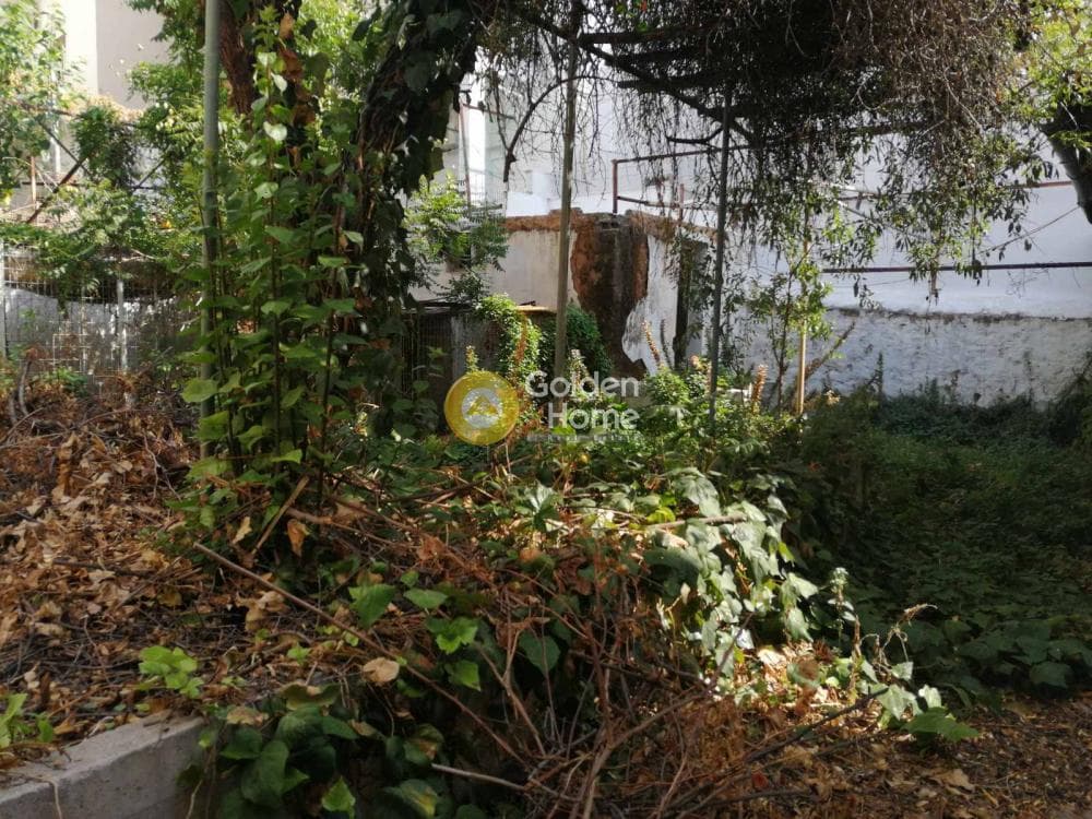 Building Plot in Center, Petroupoli — Photo 1 of 3