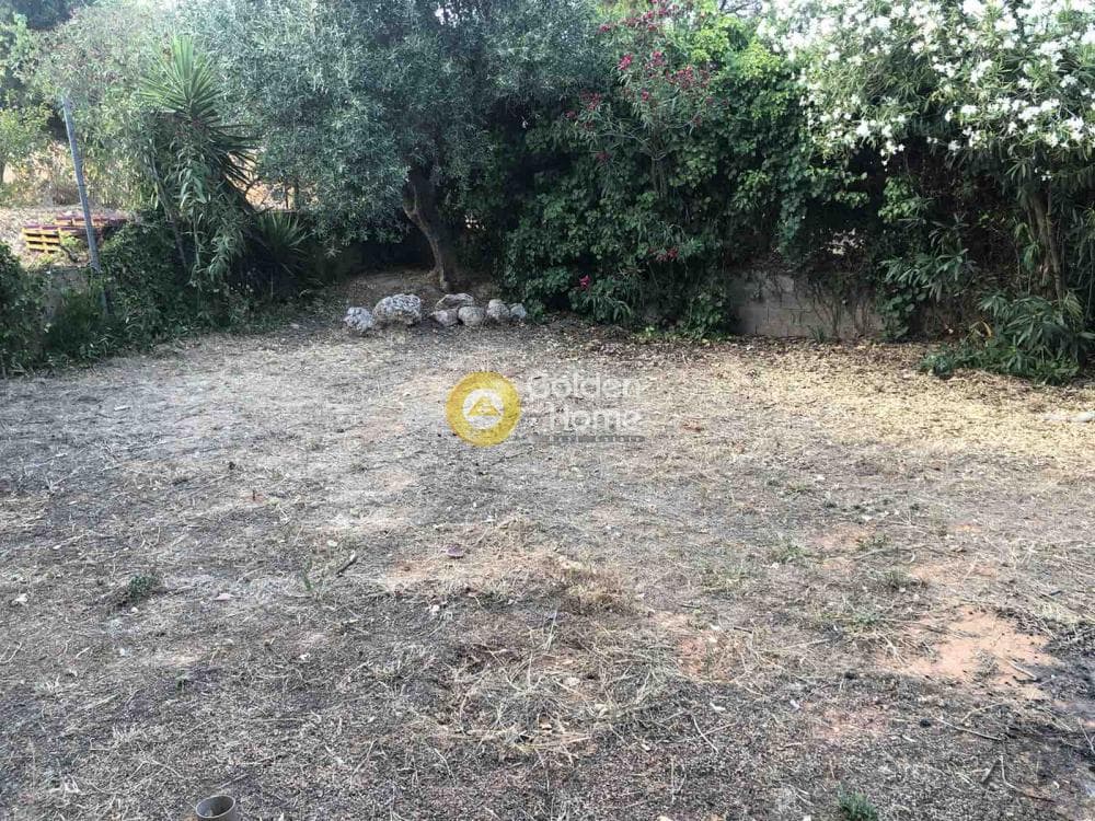 Building Plot in Center, Gerakas — Photo 1 of 2