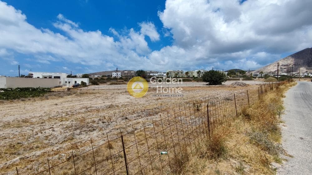 Parcel in Kamari, Santorini — Photo 1 of 4