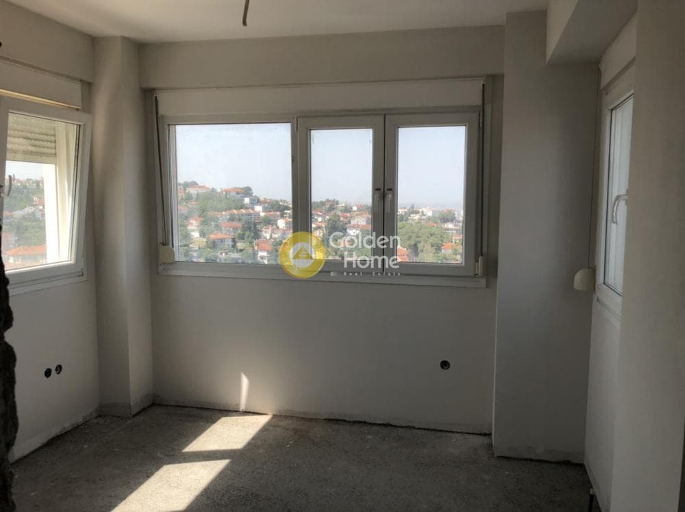 House in Center, Panorama — Photo 15 of 25