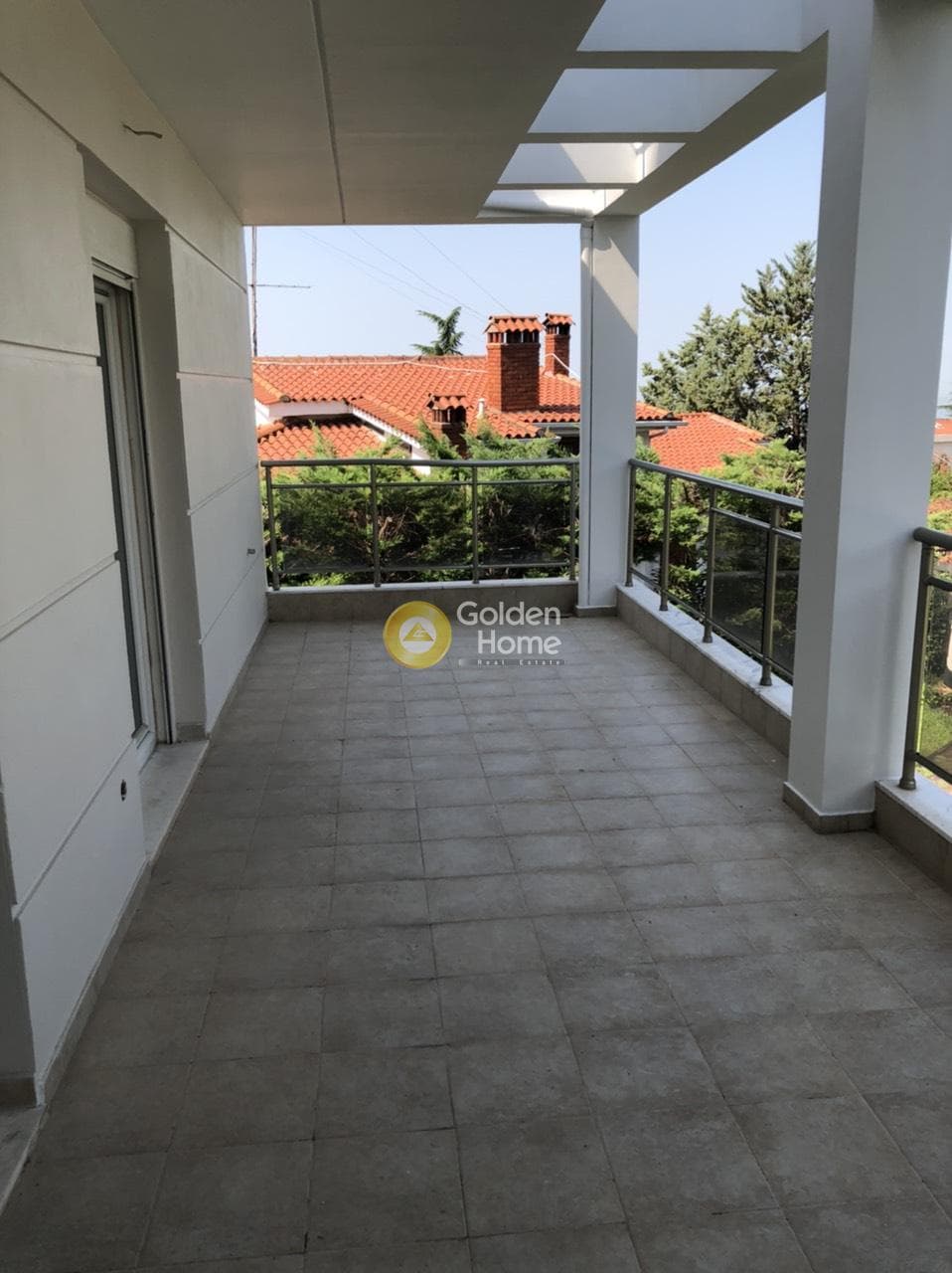 House in Center, Panorama — Photo 13 of 25