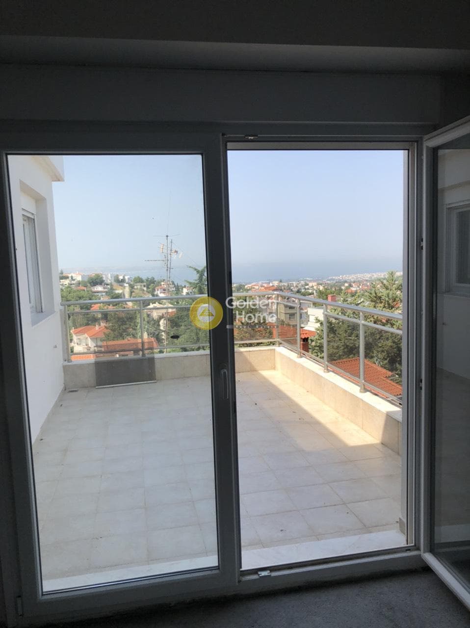 House in Center, Panorama — Photo 18 of 25