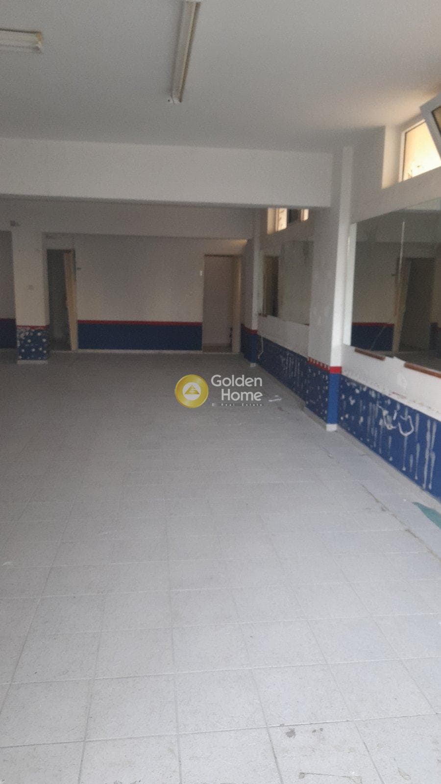 Retail Store in Center, Gazi — Photo 3 of 3