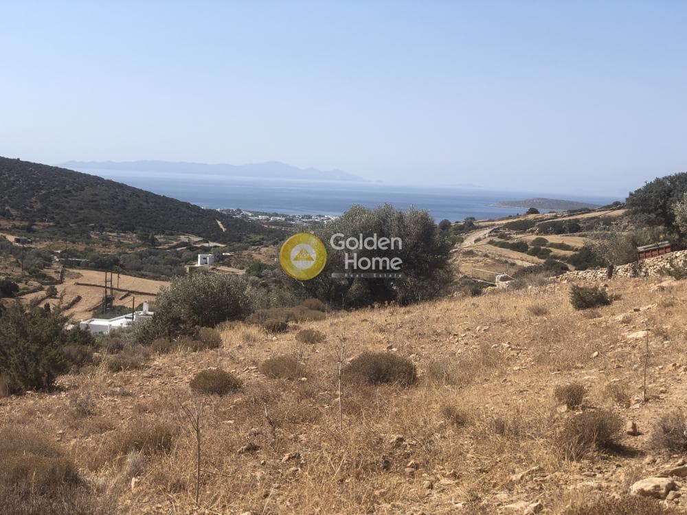 Parcel in Kamari, Paros — Photo 1 of 3