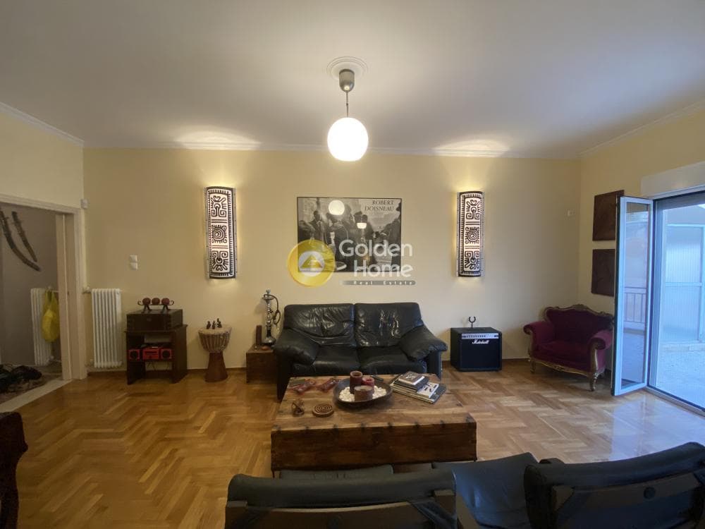 Apartment in Osios Loukas, Patisia — Photo 1 of 23
