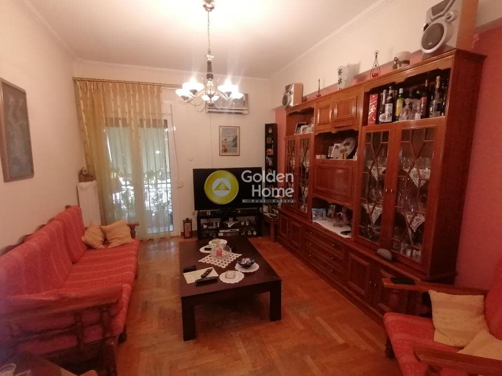 Apartment in Politechneio, Exarchia - Neapoli — Photo 2 of 22