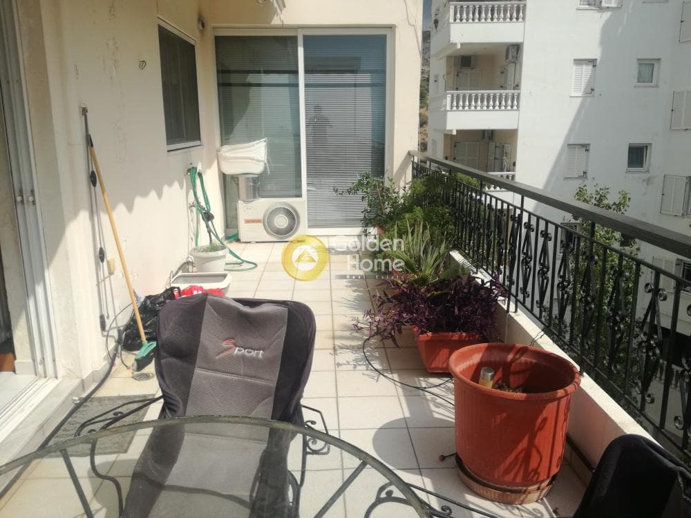 Apartment in Kareas, Vironas — Photo 19 of 32
